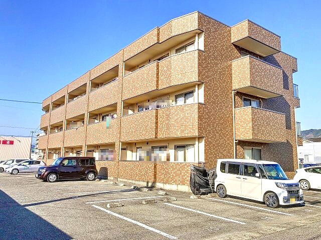 トゥジュール・ヴェールの物件外観写真