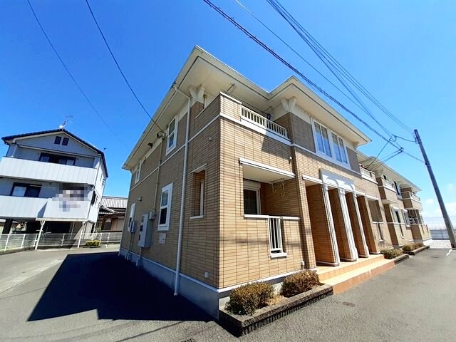 ゴールデン・リリィＣの物件外観写真