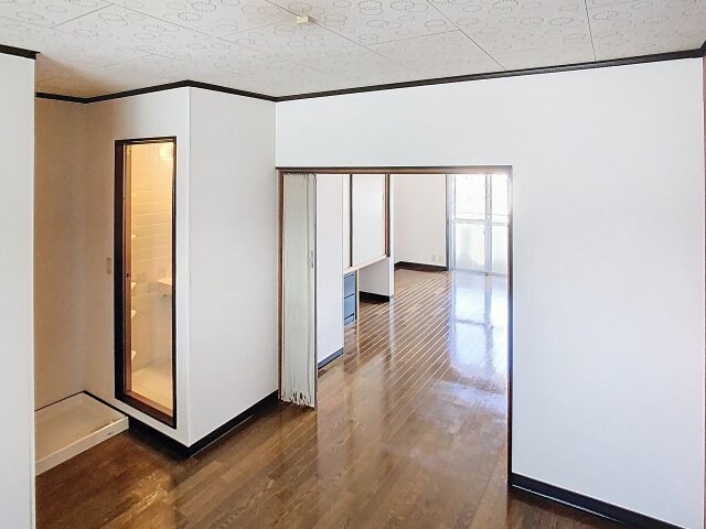 ロイヤルガーデン Ⅰの物件内観写真