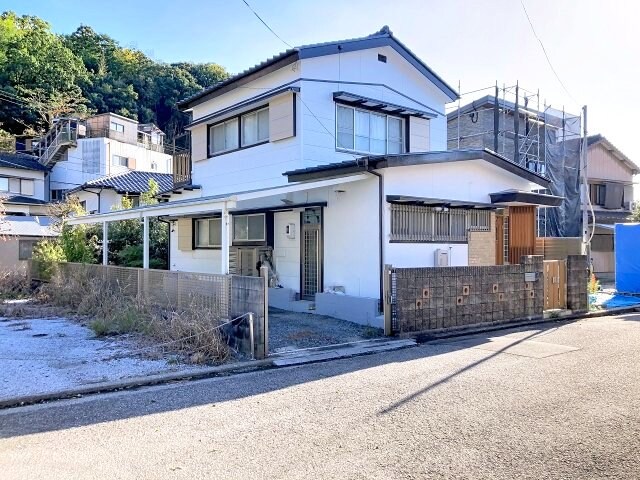 北秦泉寺貸家の物件外観写真