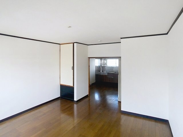 ロイヤルガーデン Ⅰの物件内観写真