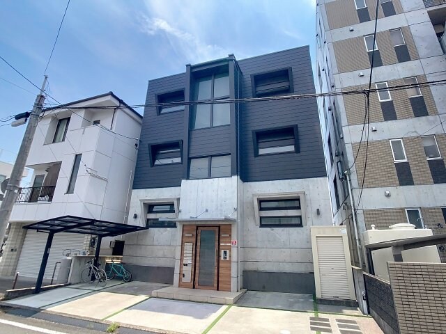 ファーストの物件外観写真