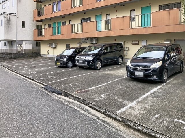 コオキマンションの物件外観写真