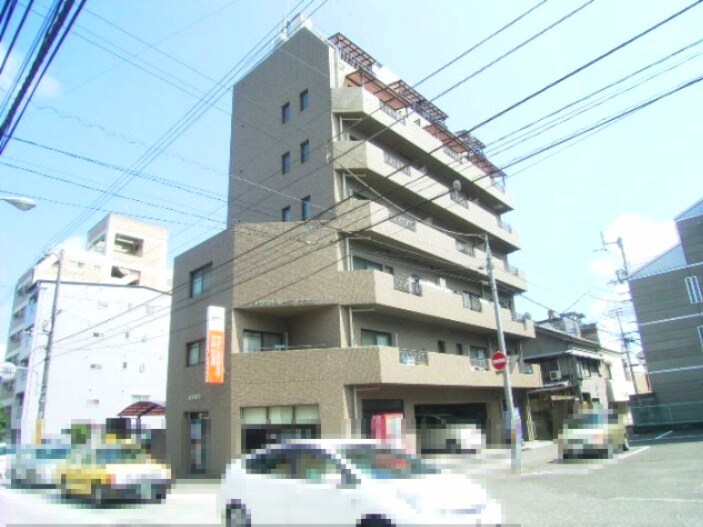 メゾンドレーヴナガオの物件外観写真