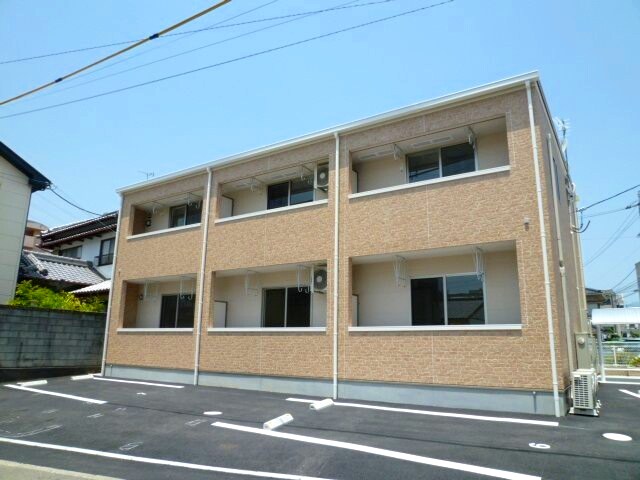 コンフォルト・カーザの物件外観写真