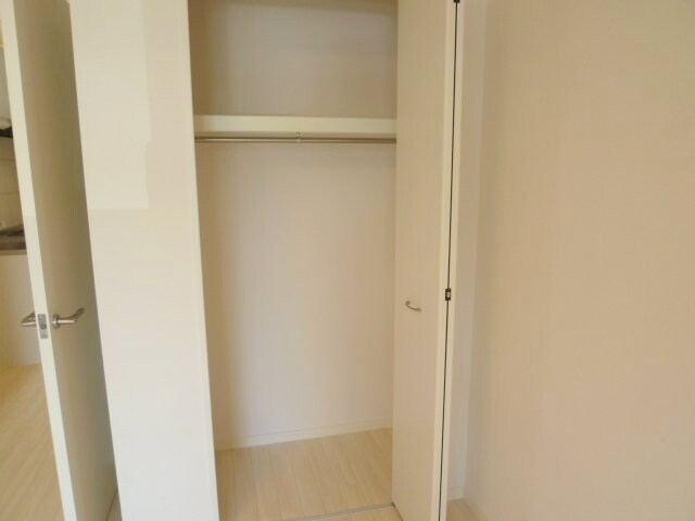 コンフォルト・カーザの物件内観写真