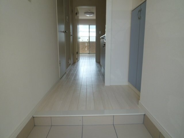 コンフォルト・カーザの物件内観写真