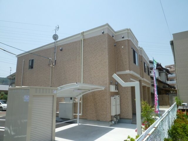 コンフォルト・カーザの物件内観写真