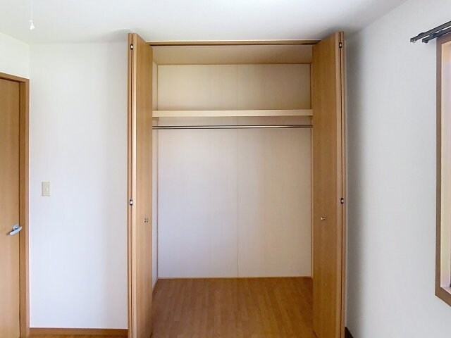 フローラ四月田 A棟の物件内観写真