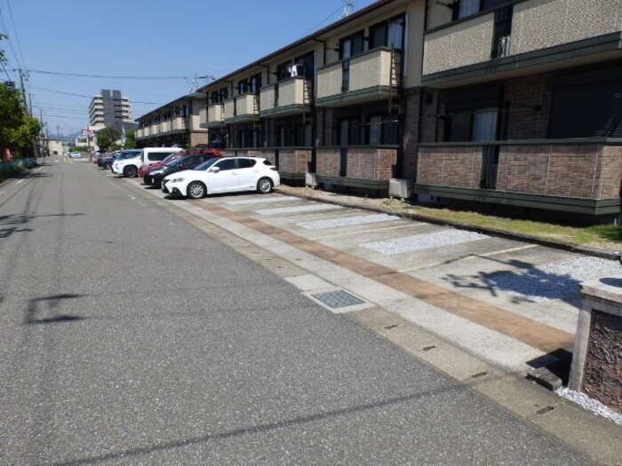 リヴェール北御座 B棟の物件外観写真