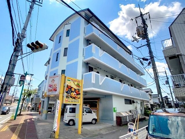 コーポラス三穂の物件外観写真