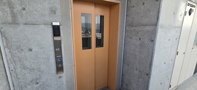 みつばちレジデンスの物件内観写真