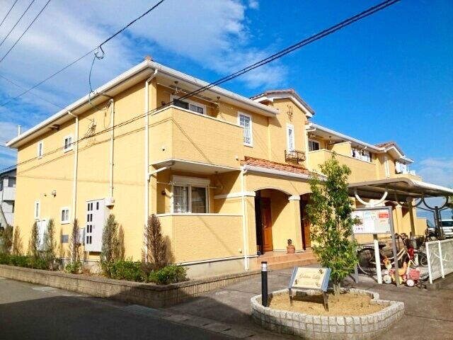 ゴールデン・リリィＡの物件外観写真