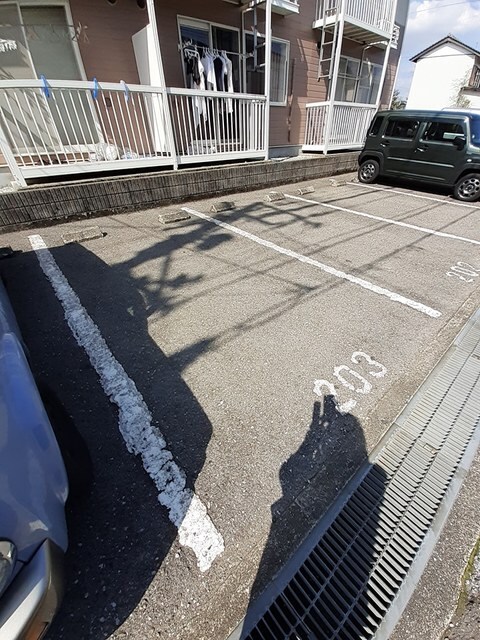 エルディム枝川Ⅰの物件外観写真