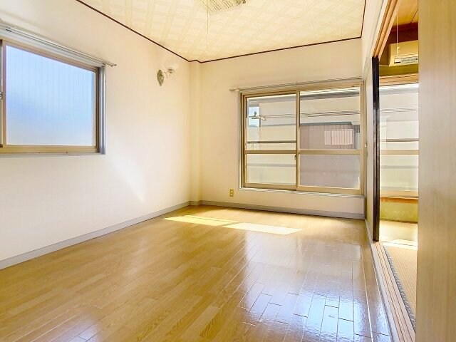 サンハイツ鴨部の物件内観写真