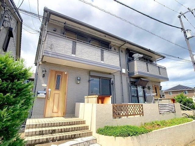 リビングタウン万々 C棟の物件外観写真