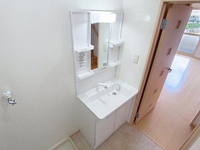 リビングタウン万々 C棟の物件内観写真