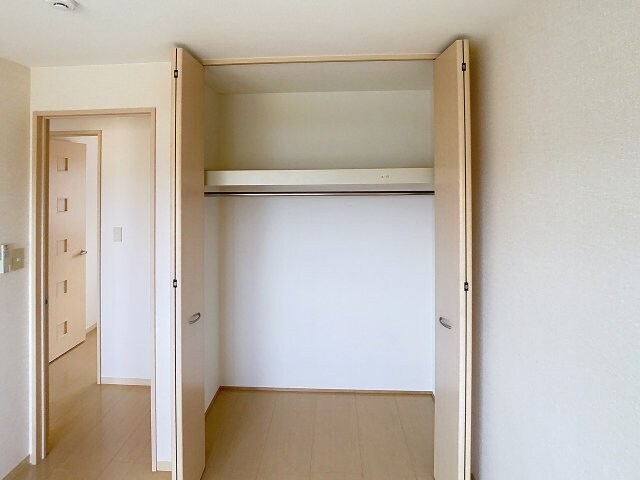 リビングタウン万々 C棟の物件内観写真