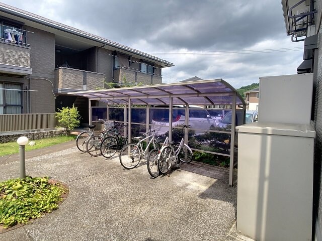 リビングタウン万々 C棟の物件内観写真