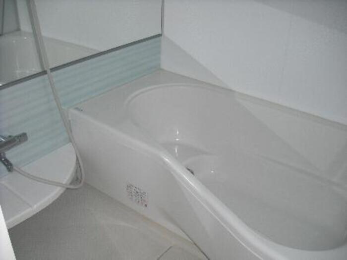 リビングタウン北川添 A棟の物件内観写真