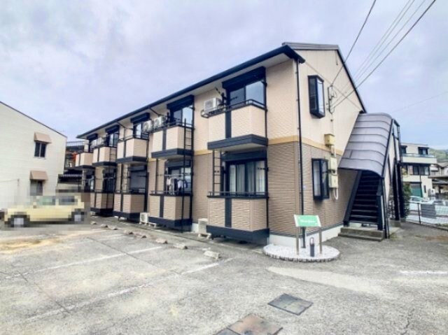 ミントグリーンの物件外観写真