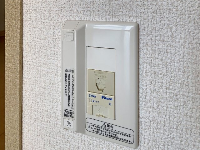 リビングタウン万々 B棟の物件内観写真