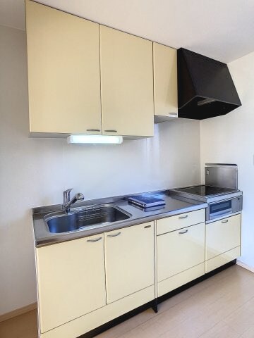 リビングタウン万々 B棟の物件内観写真