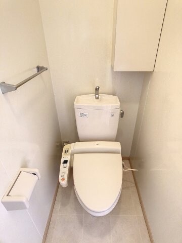 リビングタウン万々 B棟の物件内観写真