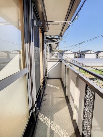 リビングタウン万々 B棟の物件内観写真