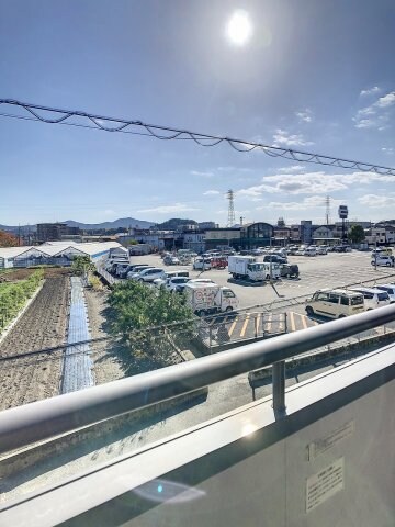 リビングタウン万々 B棟の物件内観写真