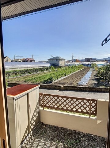 リビングタウン万々 B棟の物件内観写真