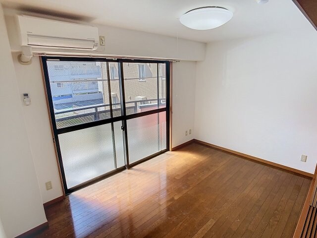 アーバン･ドウェルYSの物件内観写真