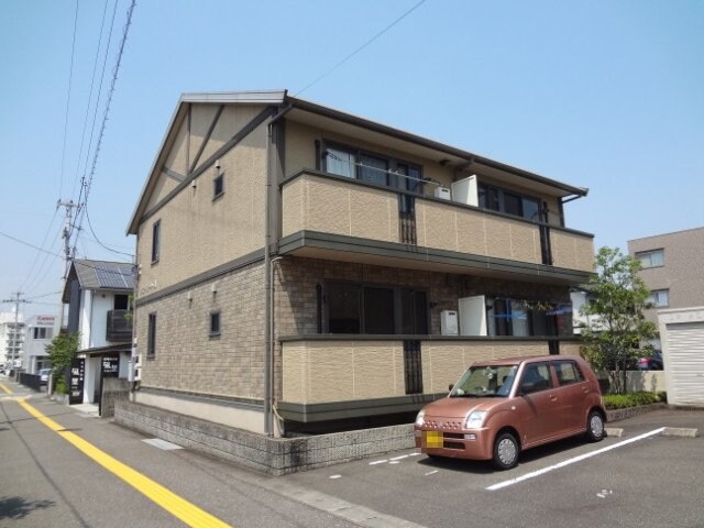 サニーコート A棟の物件外観写真