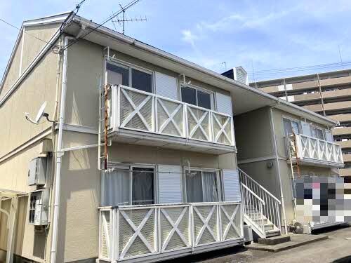 東代ハイツ B棟の物件外観写真