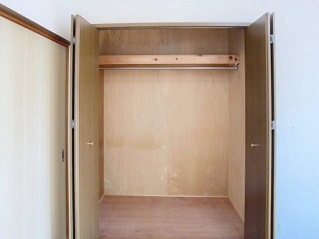 ロイヤルハウス比島 A棟の物件内観写真