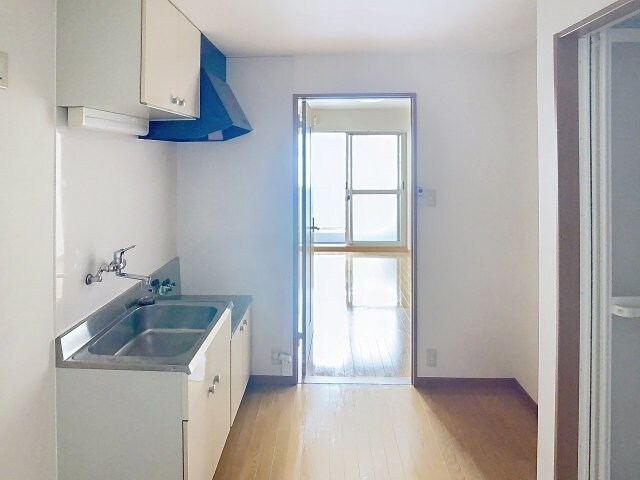 メゾン日の出町の物件内観写真