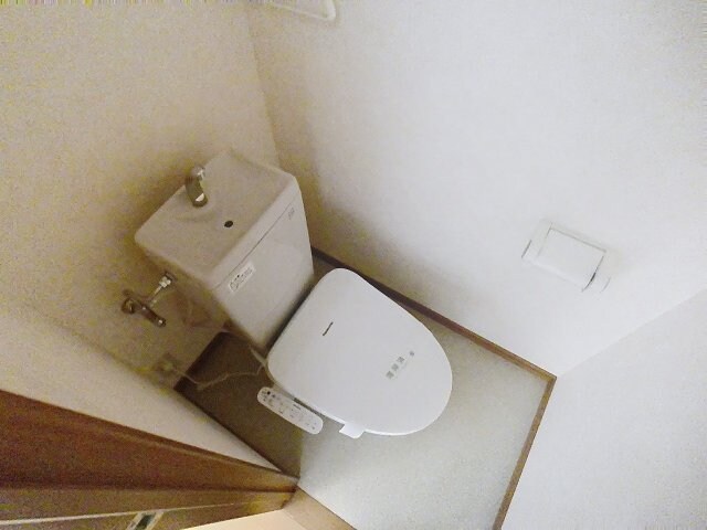 メゾン日の出町の物件内観写真