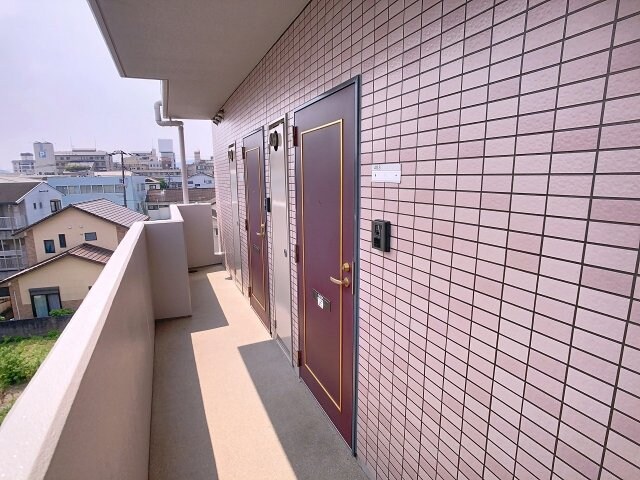 メゾン日の出町の物件内観写真