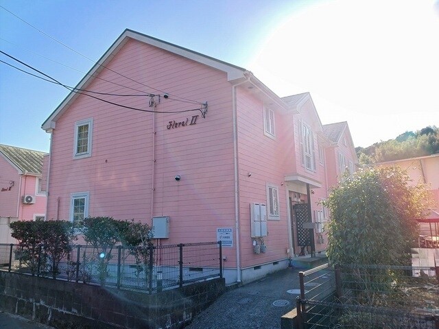 フローラル　Ⅱの物件外観写真