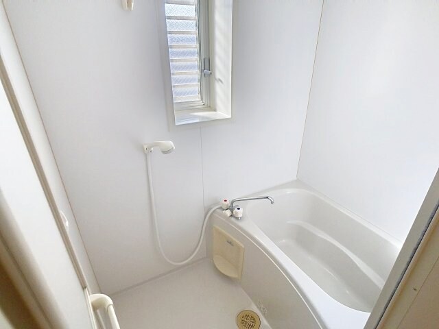 アクセスコートの物件内観写真