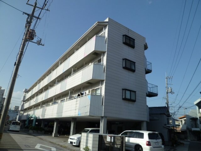 パールハイツの物件外観写真