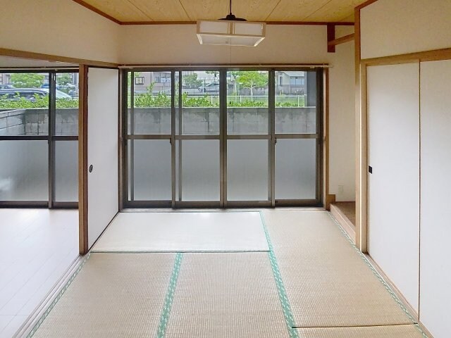 イーストハイツ(一宮)の物件内観写真