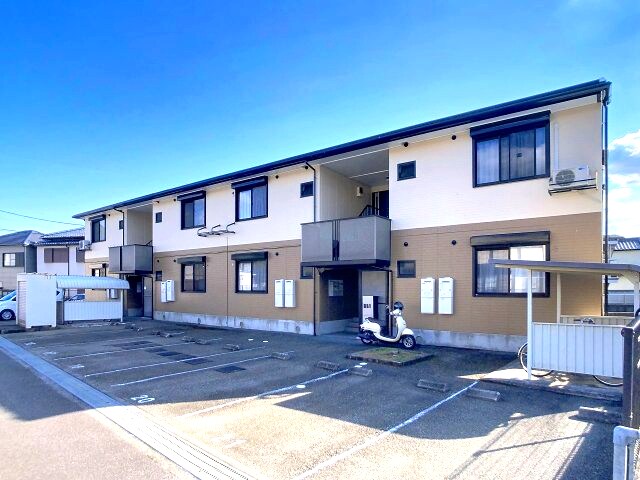 シャンポール Ⅱの物件外観写真