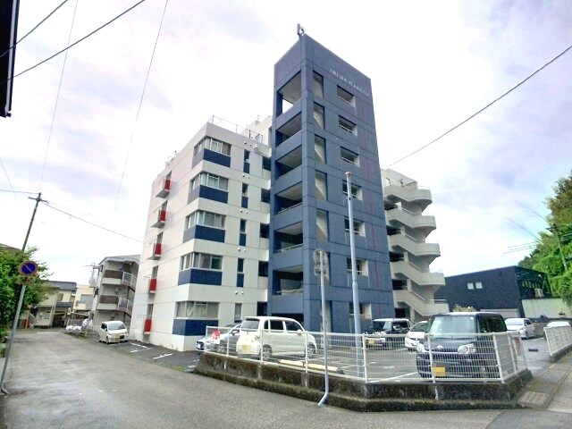 ヒルサイド小高坂の物件外観写真