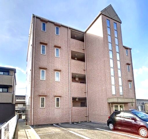 ブルージュ･ＴＡＫＡＳＯＮＥの物件外観写真