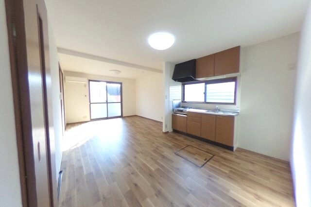 メゾン･テルシャトー E棟の物件内観写真