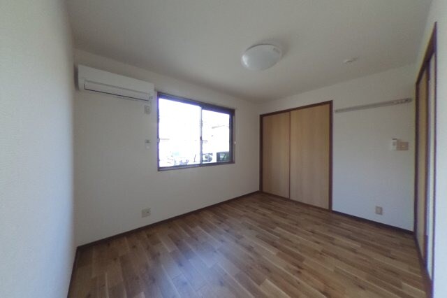 メゾン･テルシャトー E棟の物件内観写真