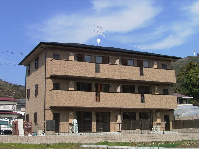 パッターナの物件外観写真