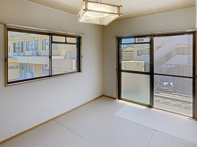 グランシャリオ Ⅰの物件内観写真