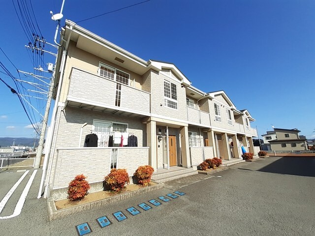 カーサ　エレガンテ　Ｂの物件外観写真